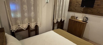 Bademli Ancanoz Taş Ev