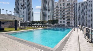室外泳池、暖水池