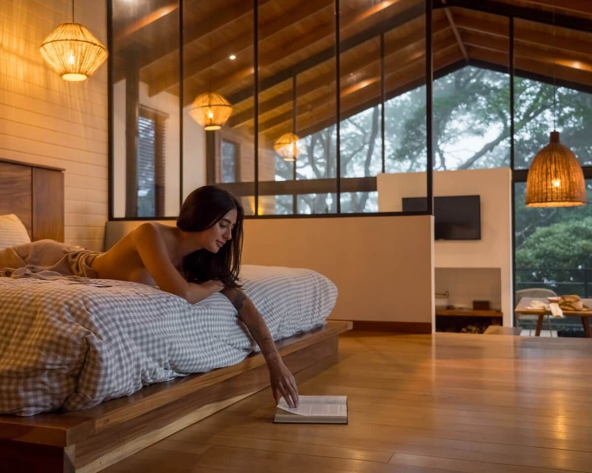 In-room safe, WiFi, bed sheets