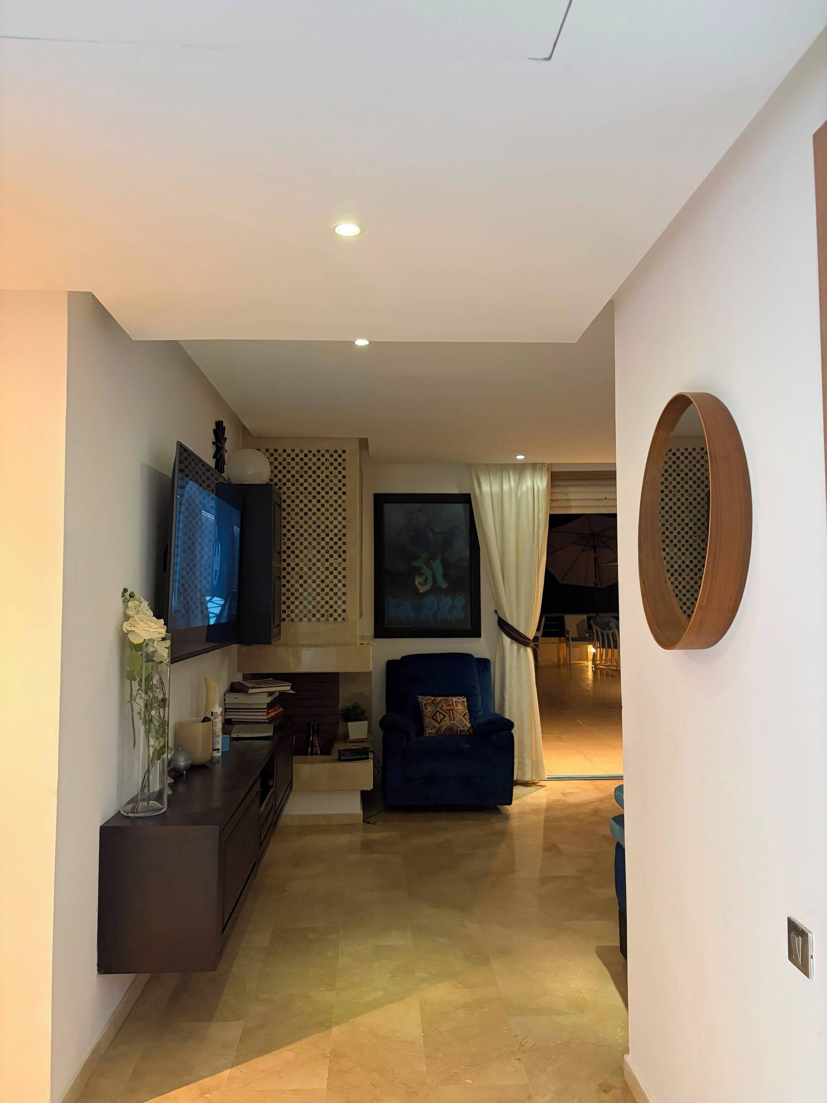 TV, fireplace, table tennis, stereo
