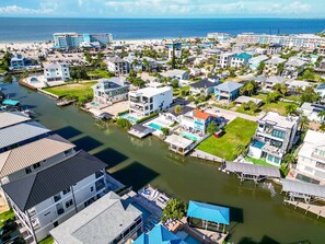 A residential area with houses, a marina, and a beach. - Vida Isla on Palermo- Heated Pool- Sleeps 10 (Fort Myers Beach)