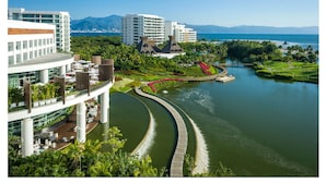 Exterior - Luxury Golf and Family getaway, Vidanta Nuevo Nayarit, Beachfront resort (Nuevo Nayarit)