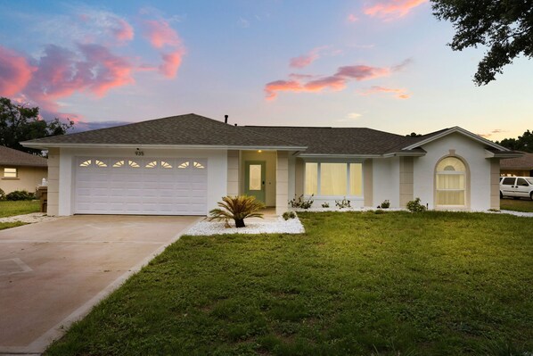 Exterior - Floribella Disney Escape Family Fun + Game Room (Kissimmee)