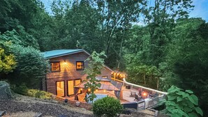 Unclassified image, 2 of 34, button - Log Cabin on 2 acres, hot tub, pond, fishing, pets, 1 mile TN Riverplace Venue (Chattanooga)