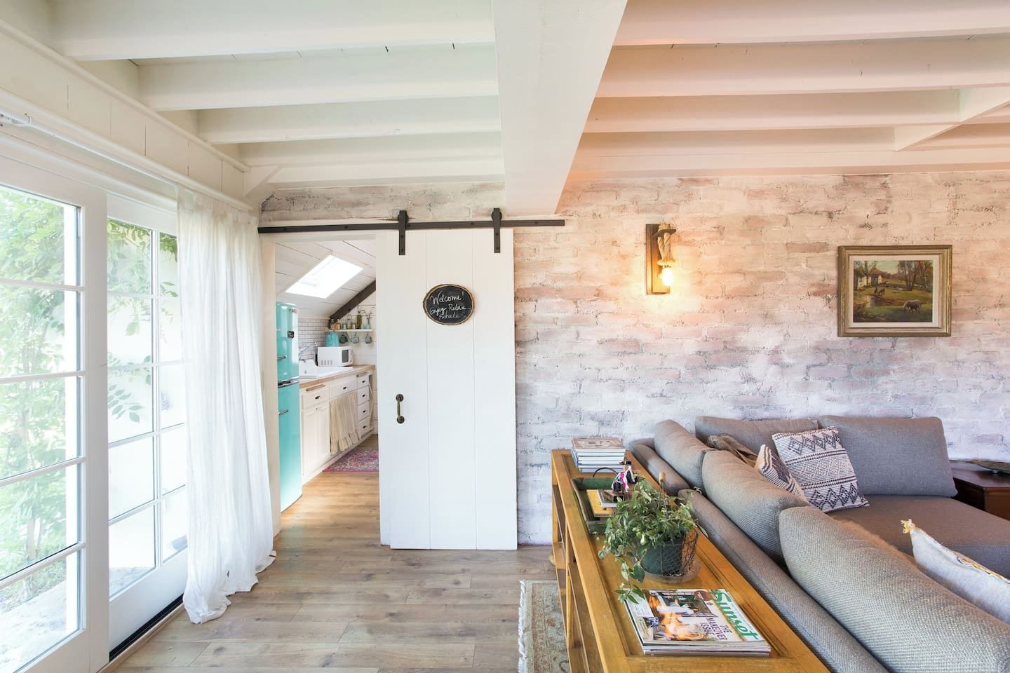 Smart TV, fireplace, books