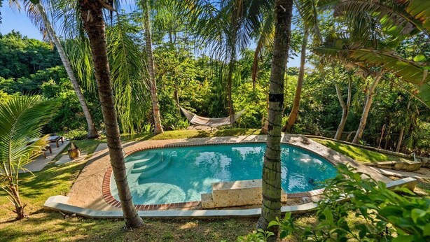 Outdoor pool - Casa Lola - Aguadilla - Pool & Rooftop with Sunset Ocean Views - Luxuary Home (Aguadilla)