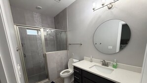 Unclassified image, 5 of 19, button - Modern Luxury & Comfort Getaway in a
Stylish Home + Prime Location (El Paso)