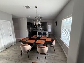 Dining - Modern Luxury & Comfort Getaway in a
Stylish Home + Prime Location (El Paso)