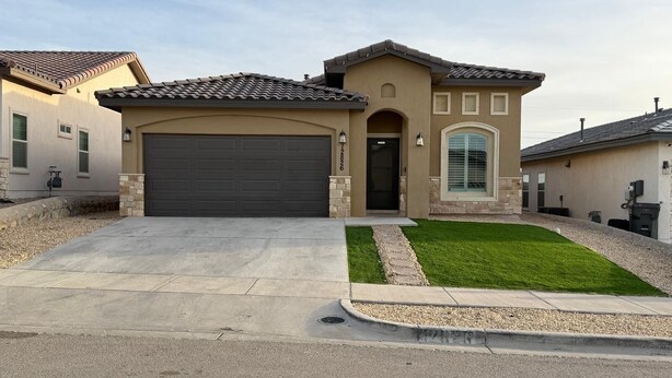 Unclassified image, 1 of 19, button - Modern Luxury & Comfort Getaway in a
Stylish Home + Prime Location (El Paso)