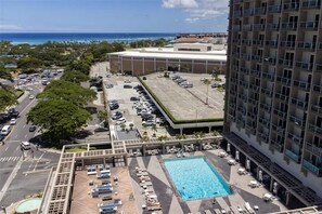 Exterior - 24F-Premier King Studio-Ala Moana Hotel-City View (Honolulu)