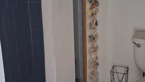 Bathroom - Love at first sight (Stafford Creek)