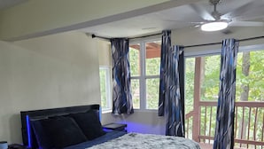 Room - Coronado Crow’s Nest - Modern Lake Retreat w/ Kayaks, Paddleboat, & Scenic Decks (Hot Springs Village)