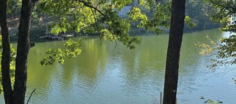Coronado Crow’s Nest - Modern Lake Retreat w/ Kayaks, Paddleboat, & Scenic Decks