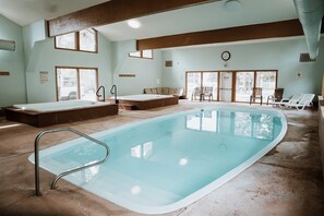 Spa - 2BR 2BA CONDO w/ VIEWS OF LAKE AND MOUNTAINS (Dillon)