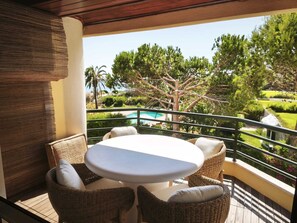 Unclassified image, 4 of 16, button - Vrbo Property (Cascais)