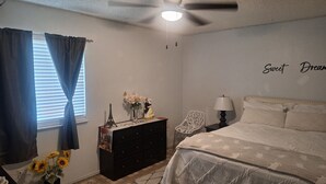 Unclassified image, 2 of 7, button - 2-bedroom house in peaceful Arvin short distance from Hard Rock casino (Arvin)