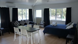 Executive Double Room - Central Motel (Avarua)
