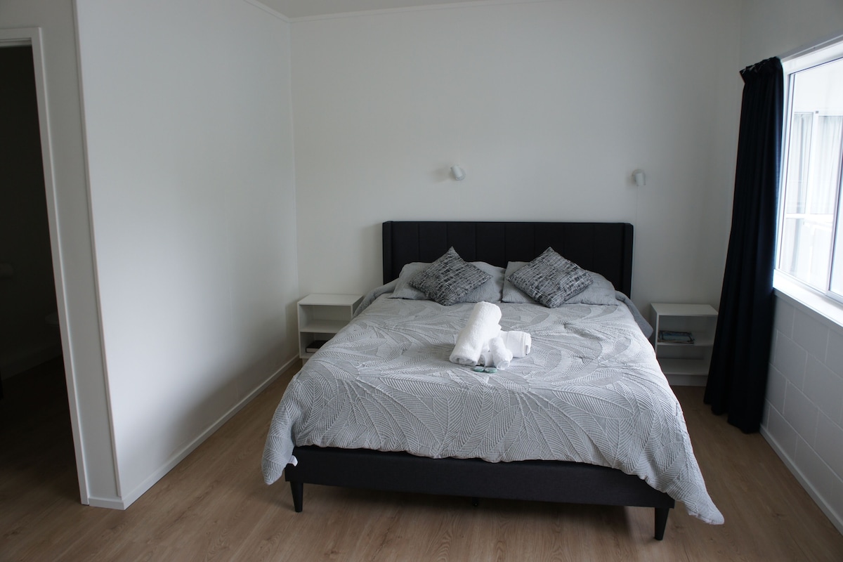 Quarto casal premium | Ferros/tábuas de passar roupa