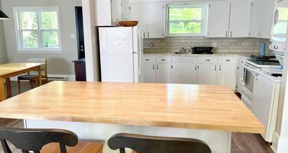 Bright, spacious private home. Easy access to downtown & the famous Cabot Trail!