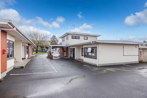 Exterior - Waikato Hospital Motel (Hamilton)