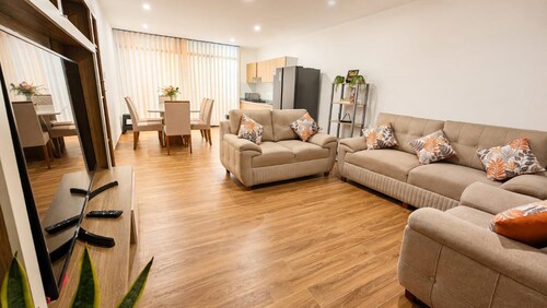 Huacachina Oasis Dorado, Casa en Condominio Privado