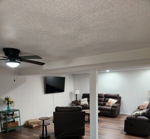 Unclassified image, 4 of 6, button - Current River Home with Private River Access (Doniphan)