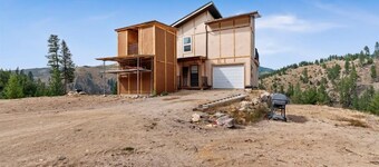 Charming 2-bedroom chalet amazing bedroom views in Lowman