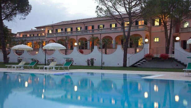 Pool - Hotel Villa Zuccari (Montefalco)