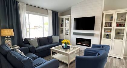 Family fun retreat with chefs kitchen and gameroom/pets friendly