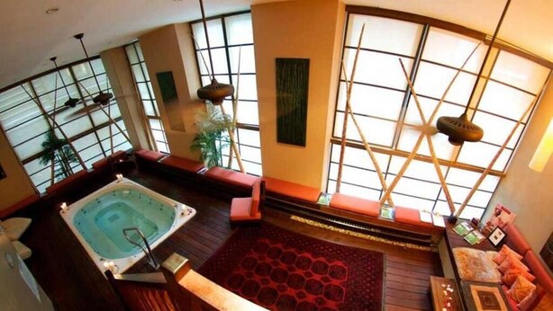 Pool - The Meridian Grand Toronto (Toronto)