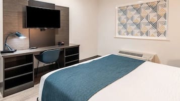 Iron/ironing board, WiFi (free), bed sheets