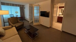 Living area - Northwell All Suite Hotel (Toronto)