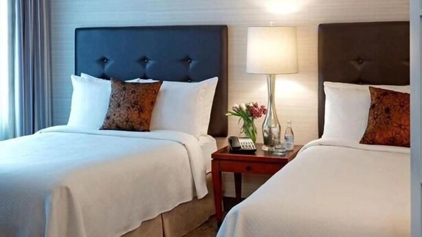 Room - Northwell All Suite Hotel (Toronto)