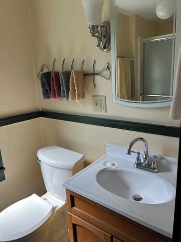Cozy 1-bedroom cabin in fabulous Minocqua with AC