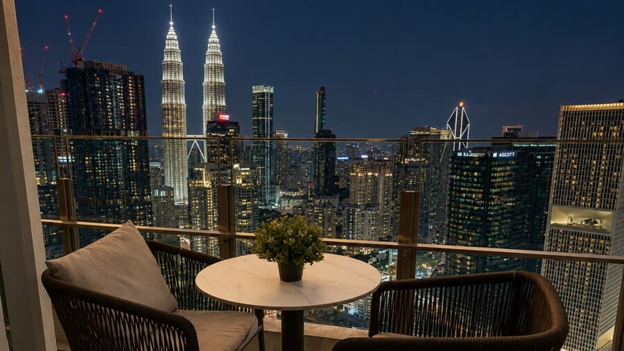 Agile Bukit Bintang By Sama-Sama Suite