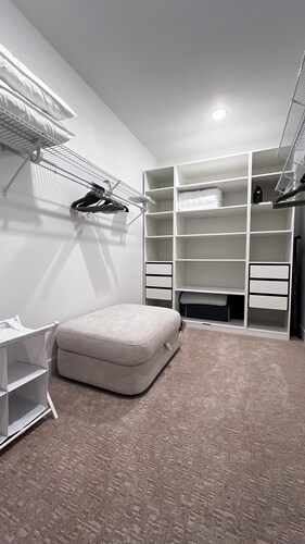 Modern Bremerton Escape Near Ferry & Seattle