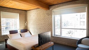 Room - The Foundry Boutique Hotel (Toronto)