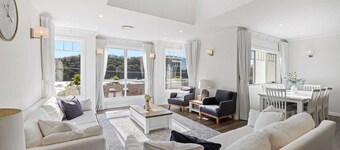 Amazing views, full luxury escape