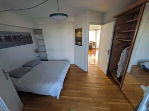 Bed sheets - Perfect 3-bedroom 2 bathroom apartment right on the waterfront (Wimereux)
