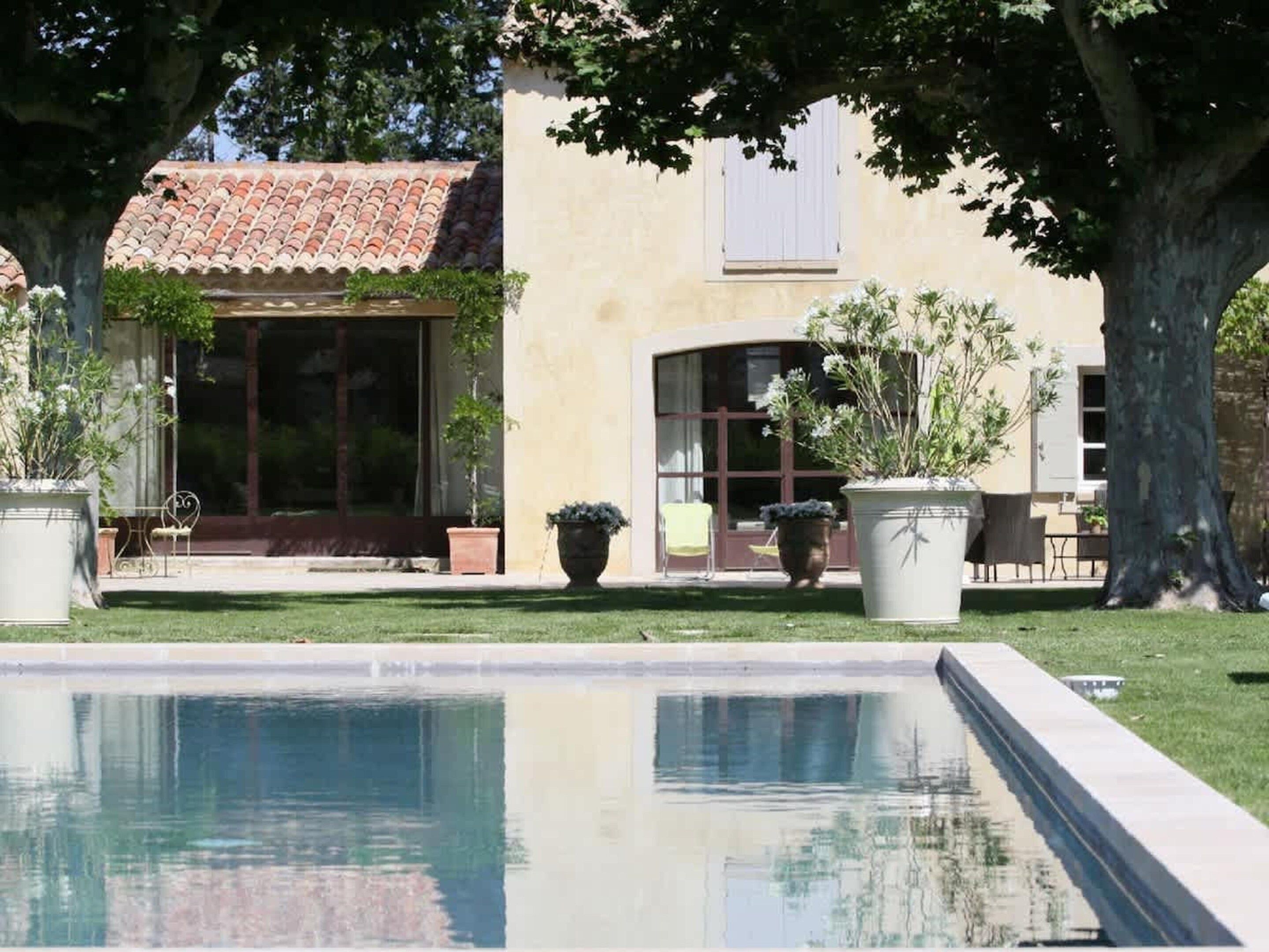 Villa | Piscina | Una piscina cubierta, una piscina al aire libre