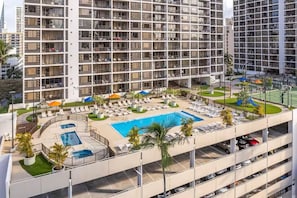 Unclassified image, 3 of 51, button - 34F-High Floor Mountain View Upscale Waikiki Banyan-1BR- w/Parking (Honolulu)