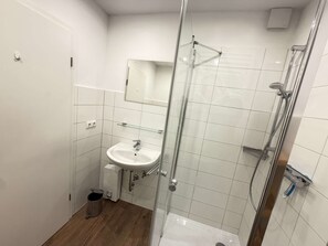 Bathroom - Vrbo Property (Norden)