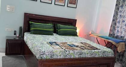The Riverside Retreat is a comfortable riverfront home in the Doon Valley. India