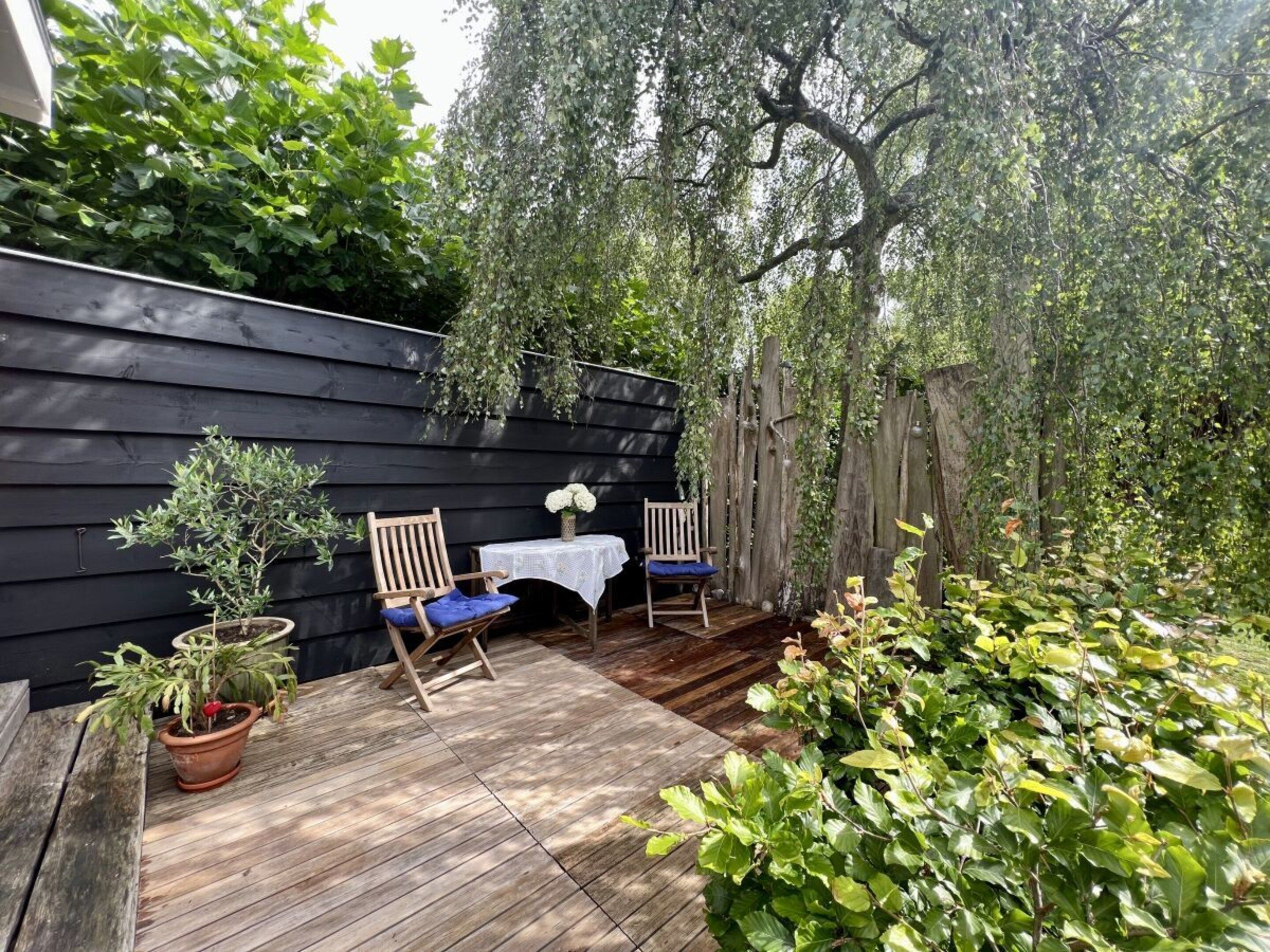 House | Outdoor dining