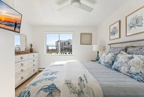 Bed sheets - 34th St 1BR Condo - 1 Block to Beach (Ocean City)
