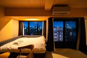 Ảnh chưa phân loại, 3 trong số 32 ảnh, nút