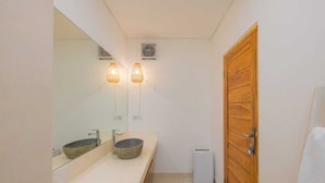 Bathroom - Villa Merman | 3BR w BBQ Deck & Pool In, Perenanan, Canggu (Bali)
