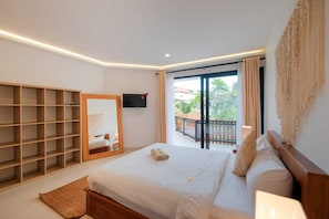 4 bedrooms, WiFi - Villa Merman | 3BR w BBQ Deck & Pool In, Perenanan, Canggu (Bali)