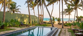 PRANA Beach Hotel
