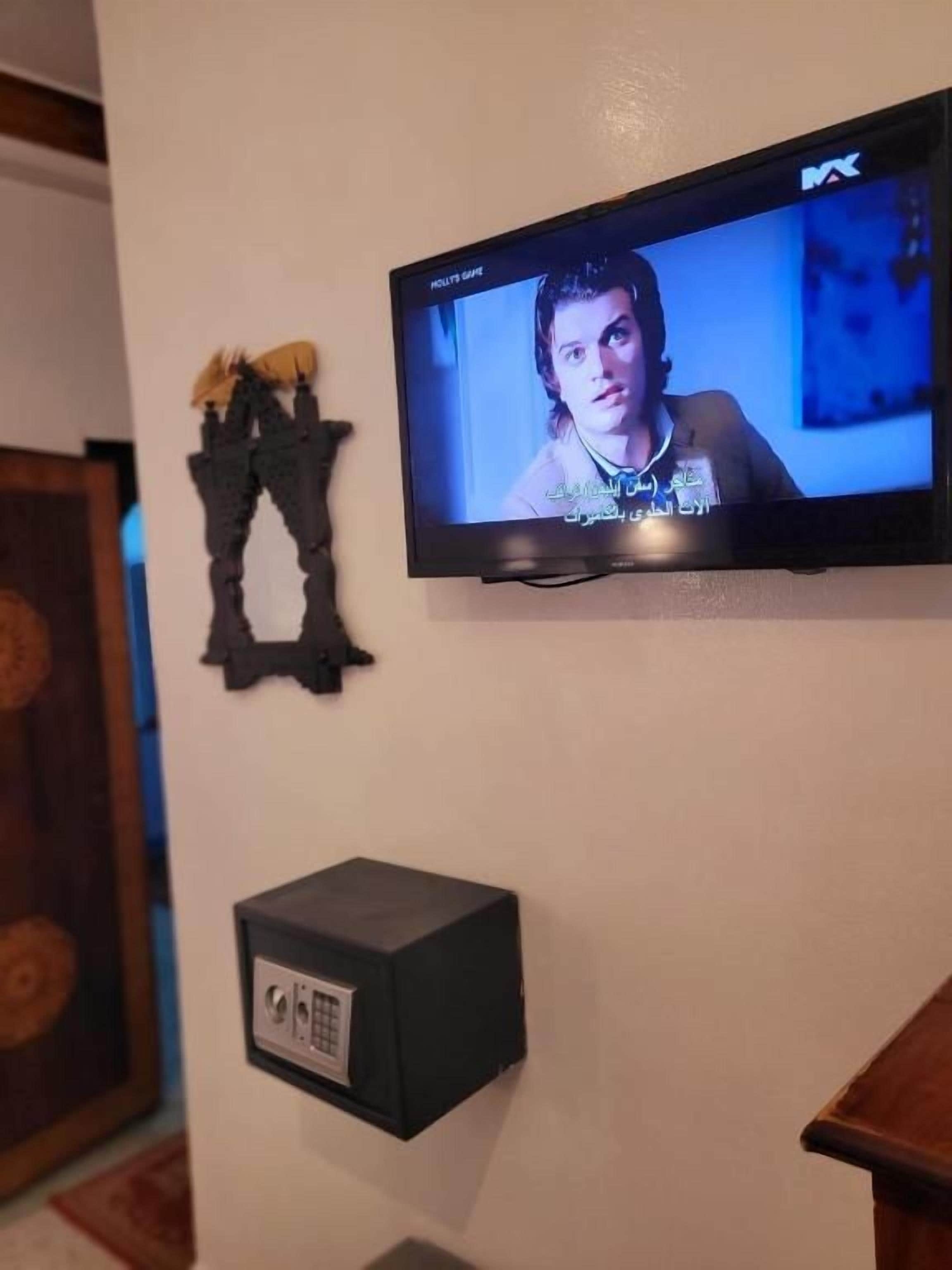 TV